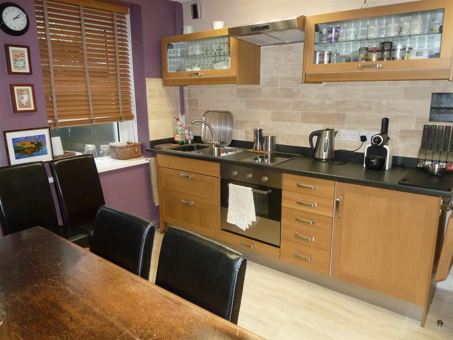 KITCHEN/STAFF ROOM